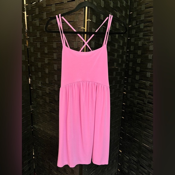 Old Navy Dresses & Skirts - Old Navy Pink dress with Crisscross Straps